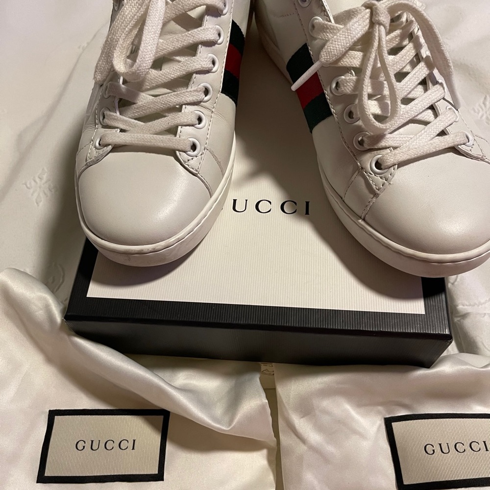 Gucci sneaker authentic